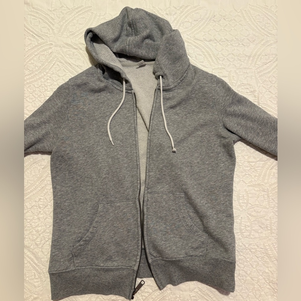 Grey hoodie zip up